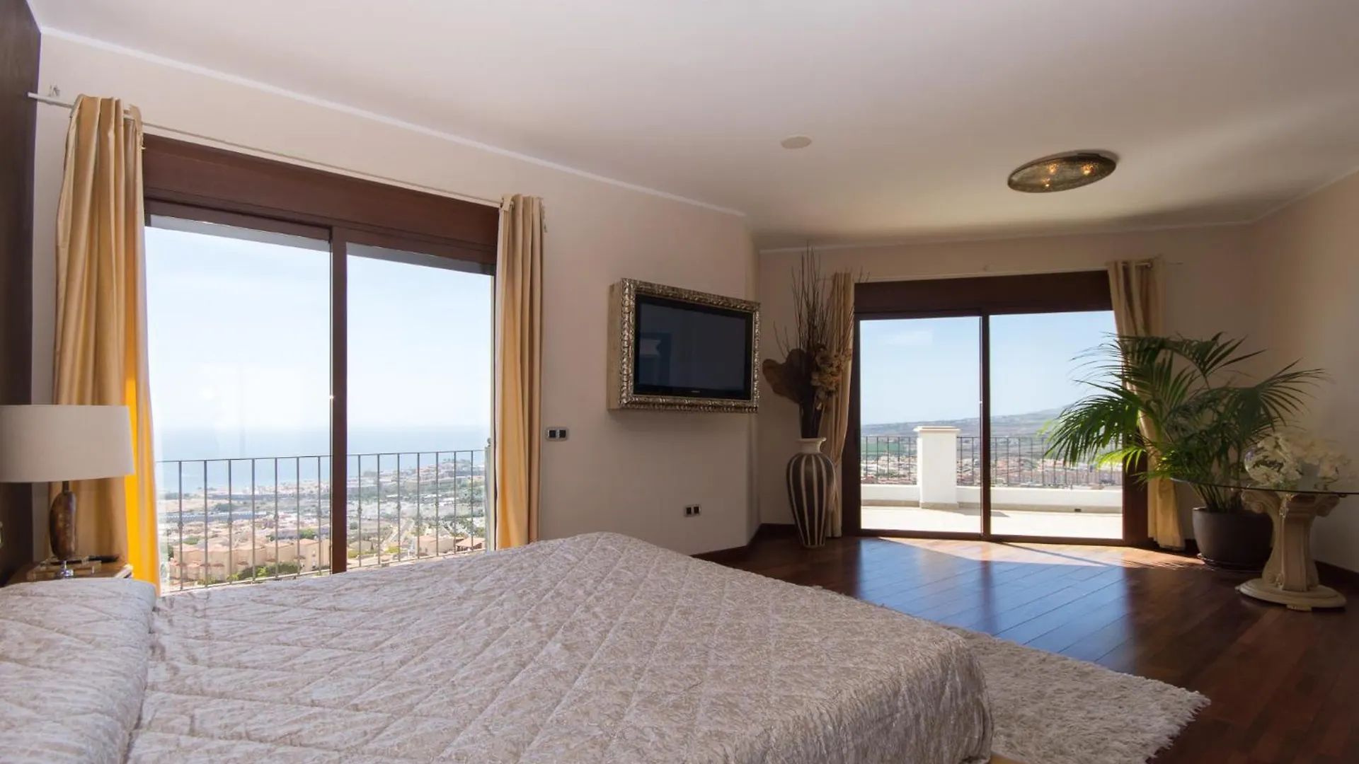 Villa Veronika Stunning 3 Bedrom Villa Private Heated Pool Costa Adeje