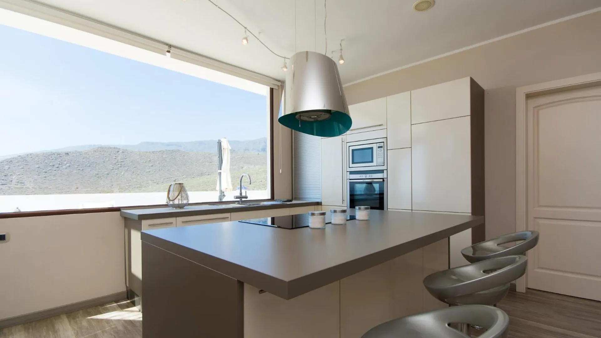 Villa Veronika Stunning 3 Bedrom Villa Private Heated Pool Costa Adeje  Costa Adeje (Tenerife)