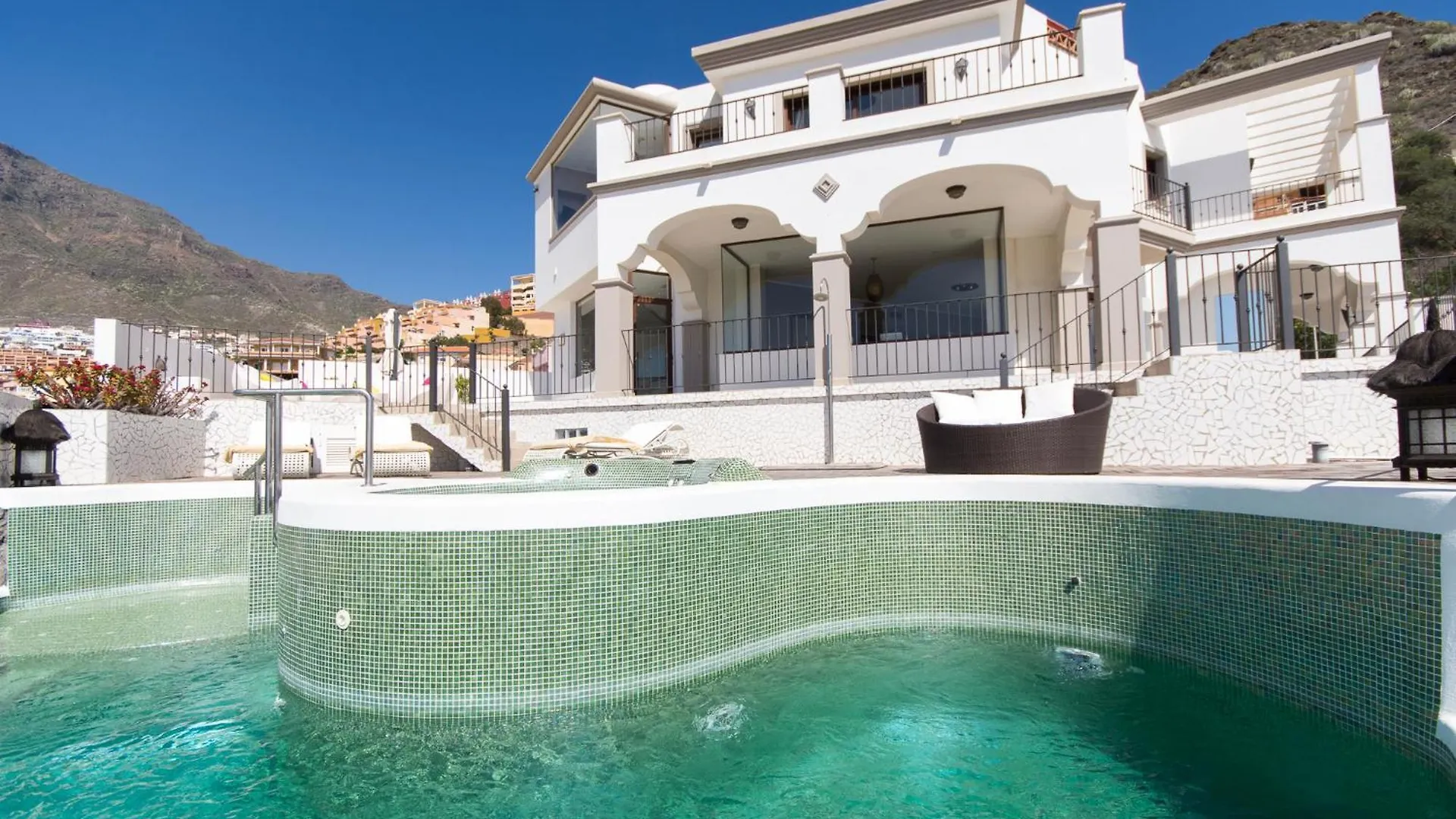 Villa Veronika Stunning 3 Bedrom Villa Private Heated Pool Costa Adeje  0*, Costa Adeje (Tenerife)